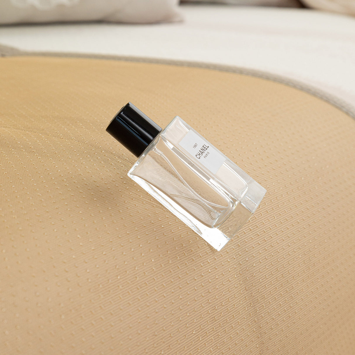 Striped Non-Slip Cooling Couch Cover, Summer Couch Pads for Seat Back Armrest