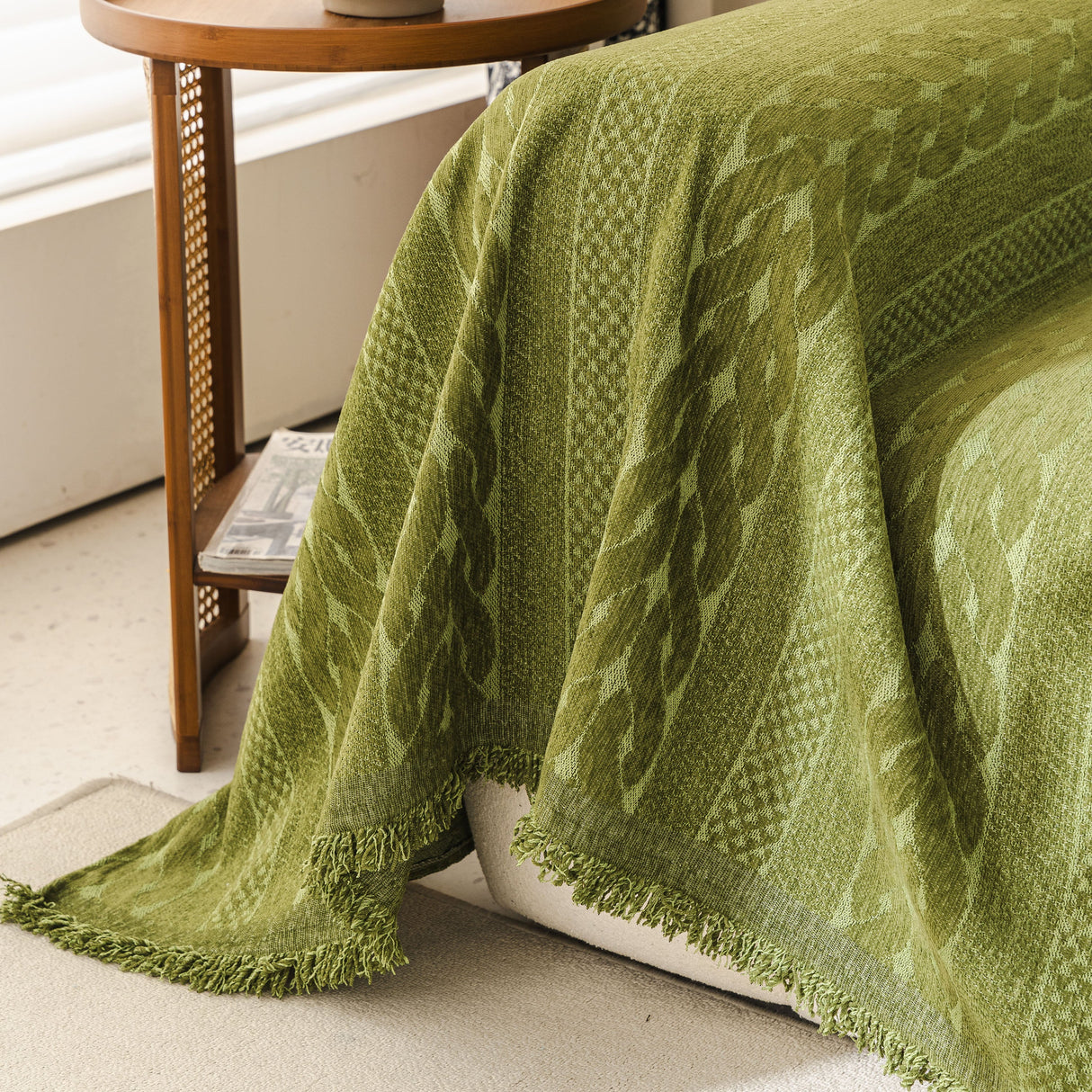 Sofa Cover Blanket Throw with Tassels, Decorative Furniture Protector for Dogs/Pets