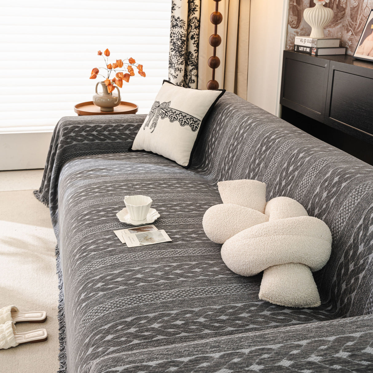 Sofa Cover Blanket Throw with Tassels, Decorative Furniture Protector for Dogs/Pets