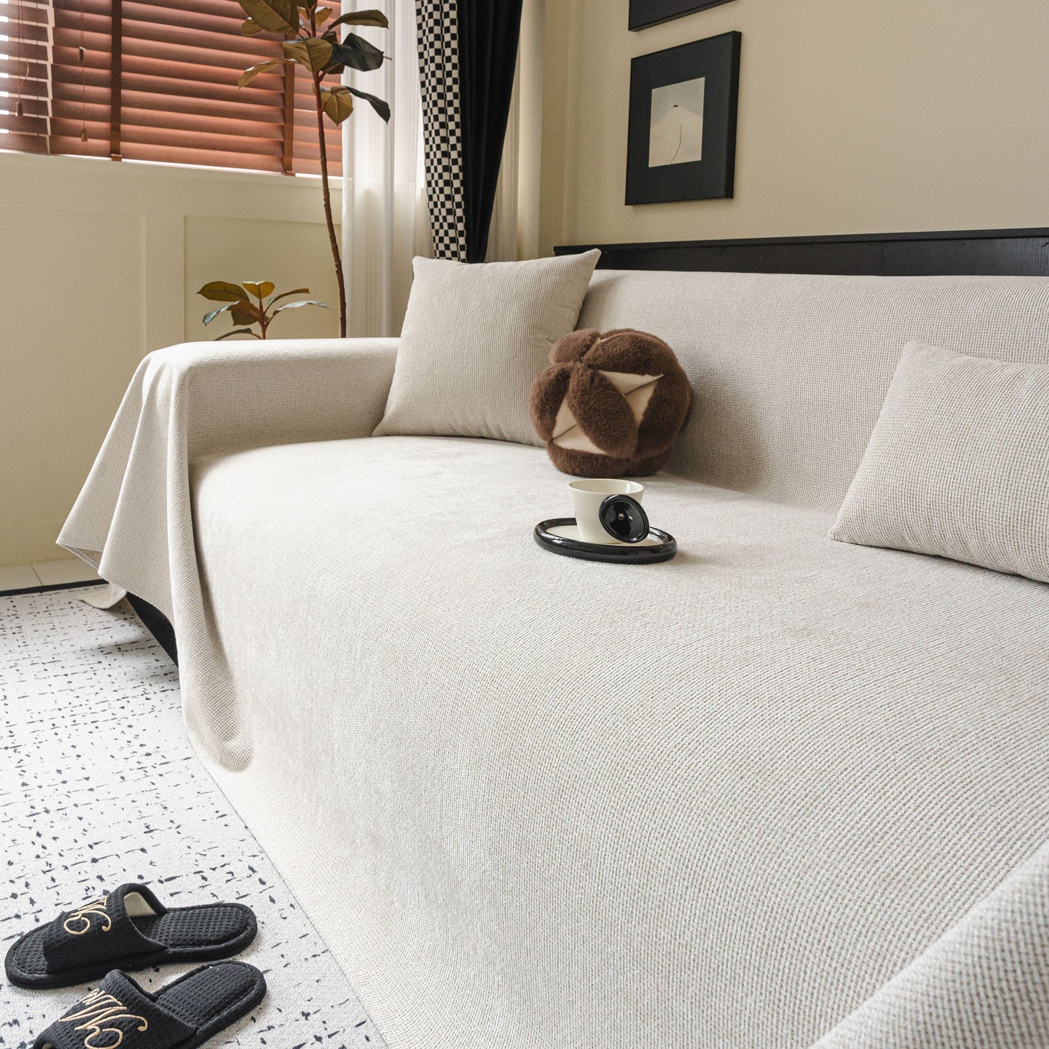 Waterproof Couch Throw Cover for Dogs, Non Slip Slipcover for Leather Fabric Sofa