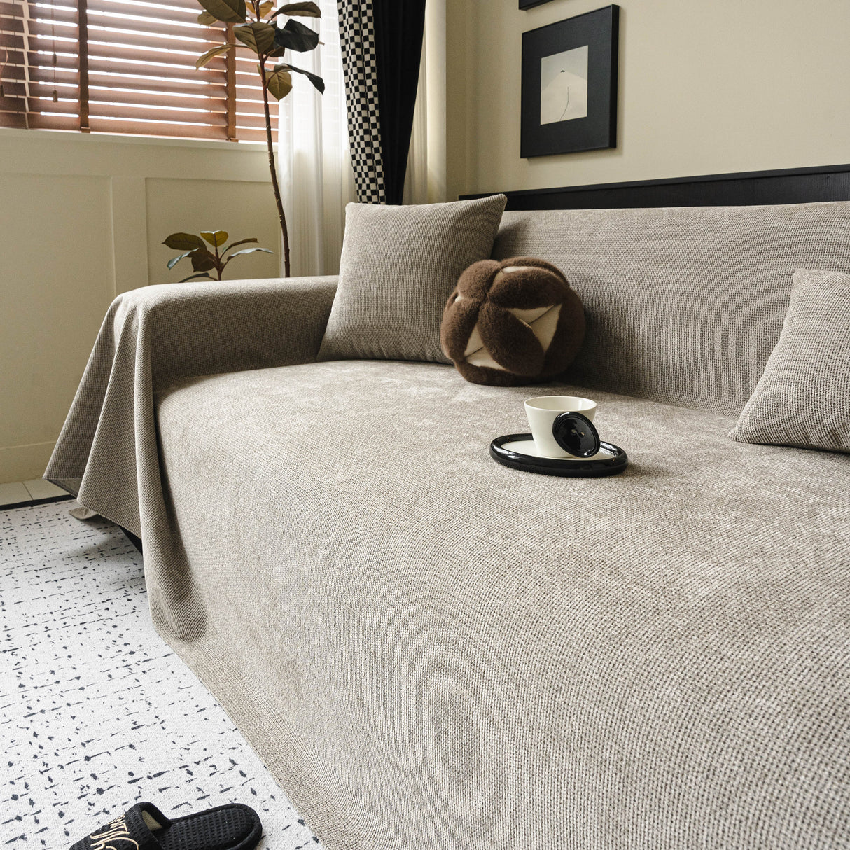Waterproof Couch Throw Cover for Dogs, Non Slip Slipcover for Leather Fabric Sofa