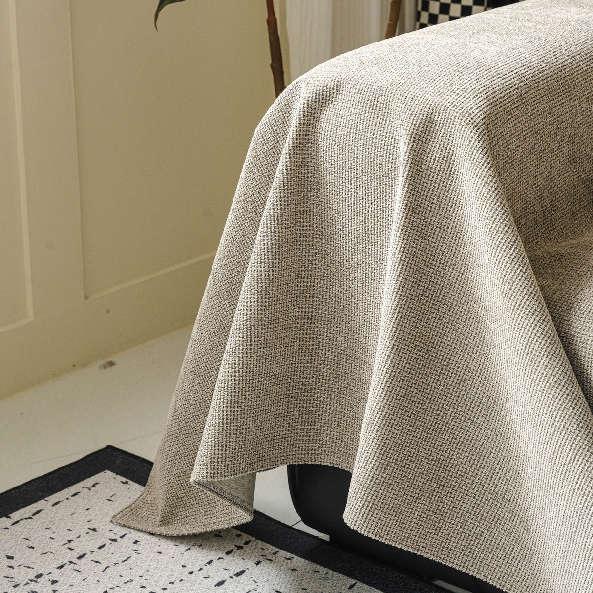Waterproof Couch Throw Cover for Dogs, Non Slip Slipcover for Leather Fabric Sofa