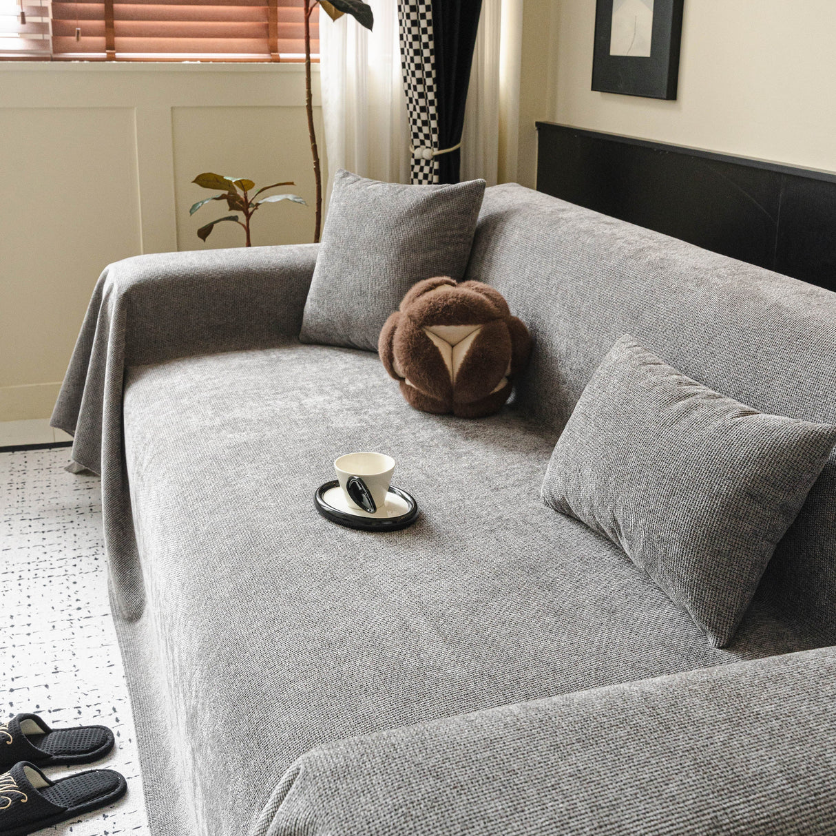 Waterproof Couch Throw Cover for Dogs, Non Slip Slipcover for Leather Fabric Sofa