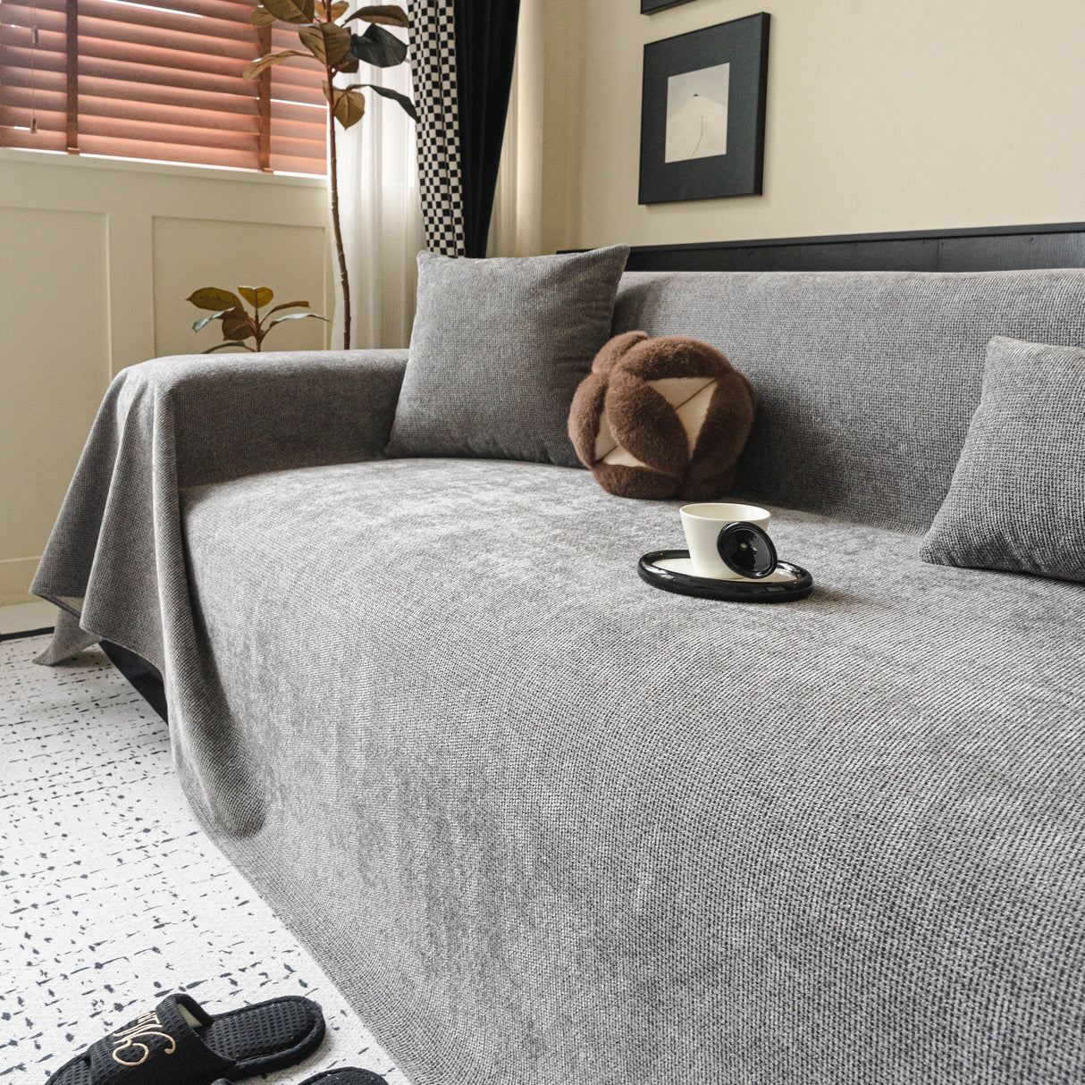 Waterproof Couch Throw Cover for Dogs, Non Slip Slipcover for Leather Fabric Sofa