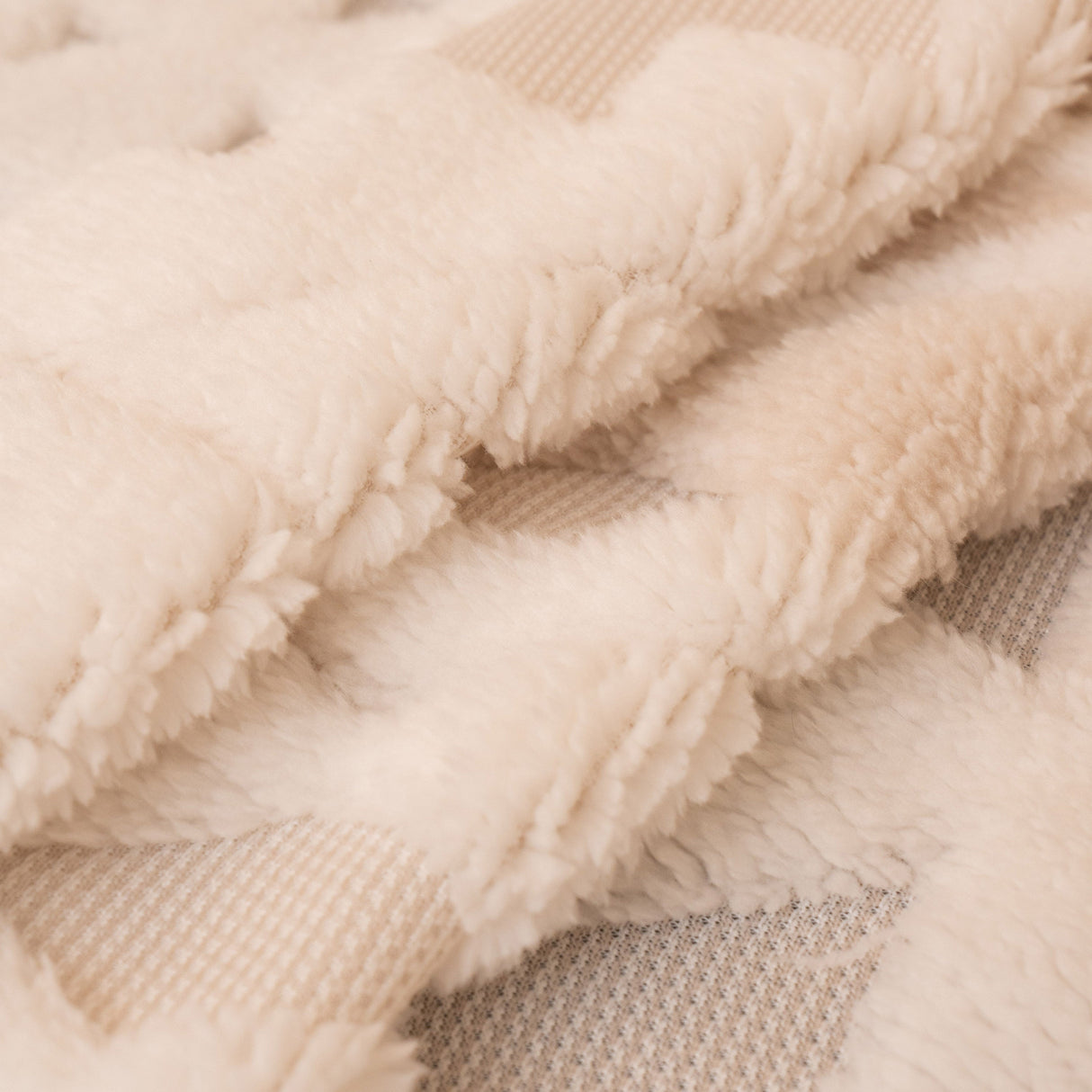 Bohemian Tufted Sofa Cover, Soft Sherpa Fleece Throw Blanket with 3D Aztec Geometric