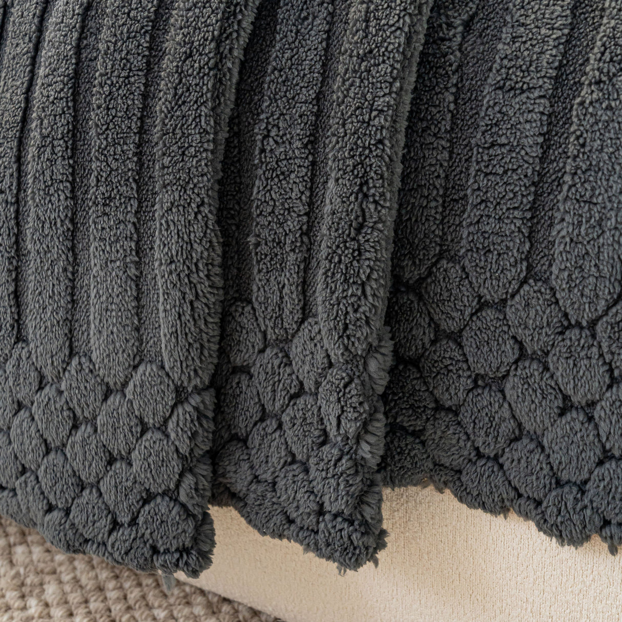 Boho 3D Geometric Throw Blanket for Couch, Luxurious Velvety Plush Fleece Sofa Cover