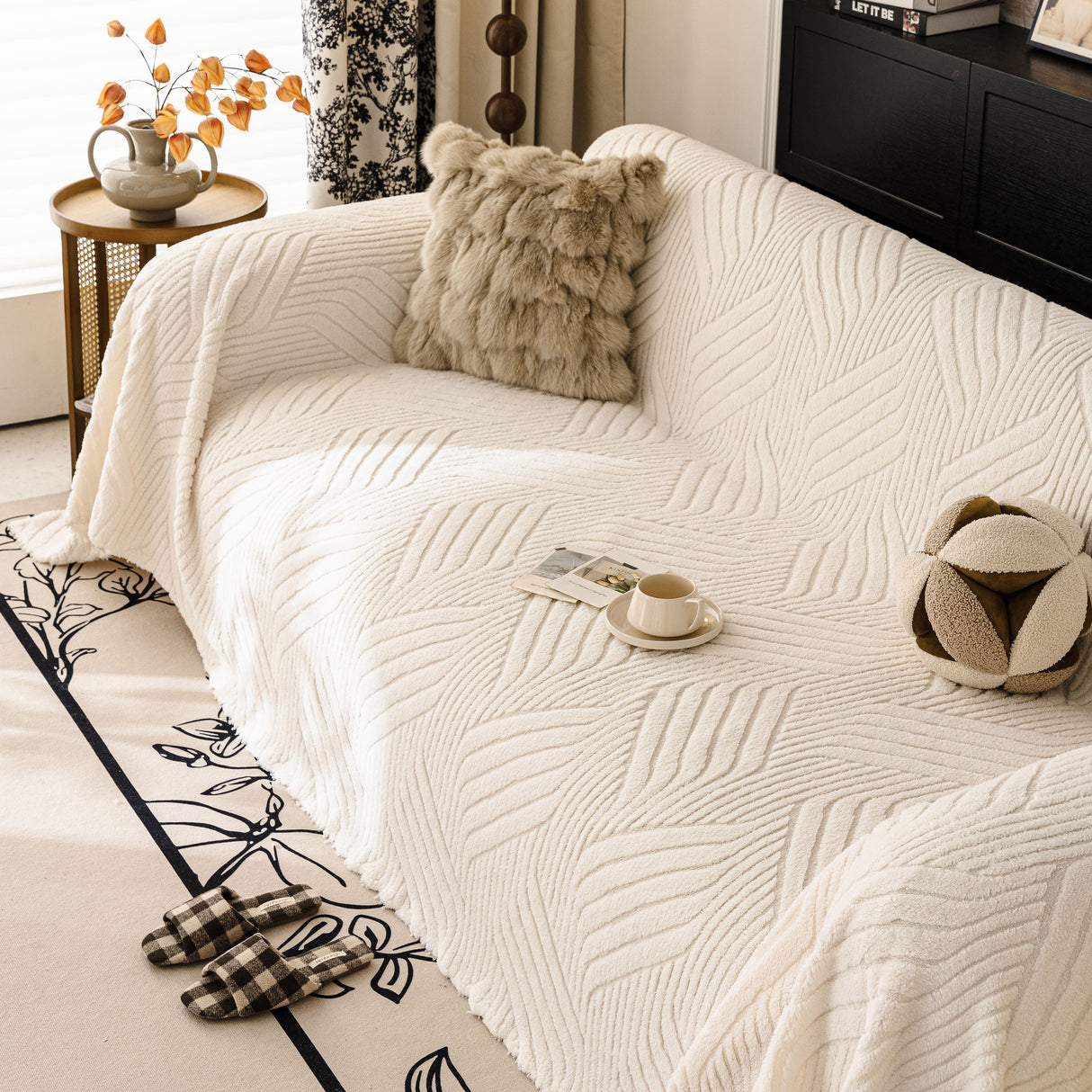 Plush Flannel Fleece Sofa Throw Blanket, Soft & Cozy Furniture Protector for Couch