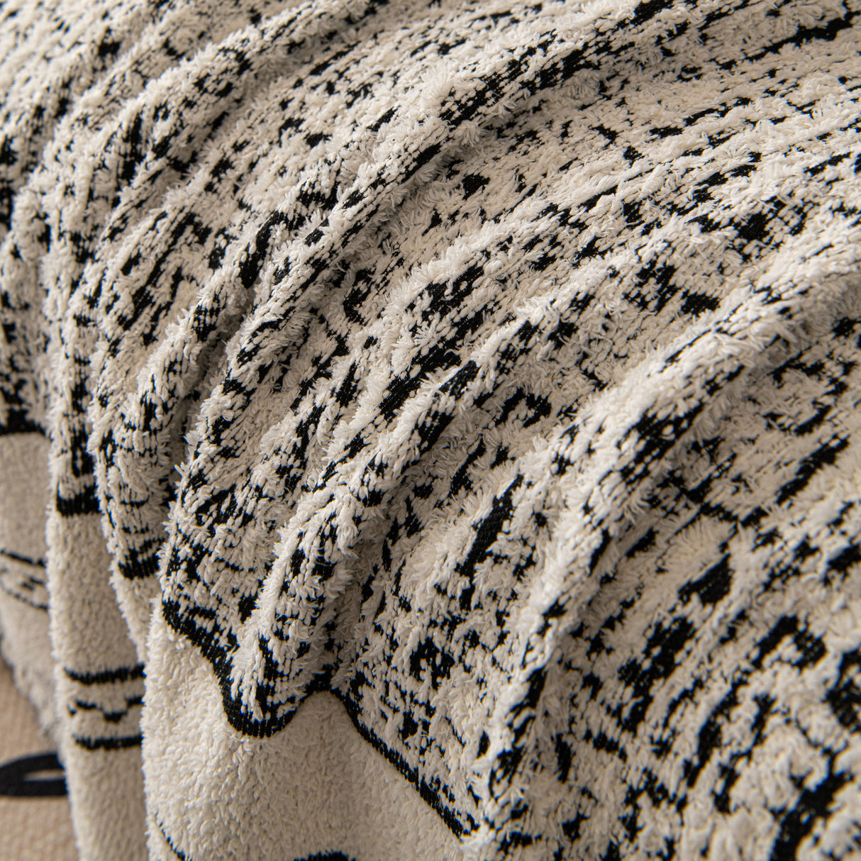 Textured Woven Furniture Protector for Couch, Rustic Farmhouse Sofa Throw Blanket