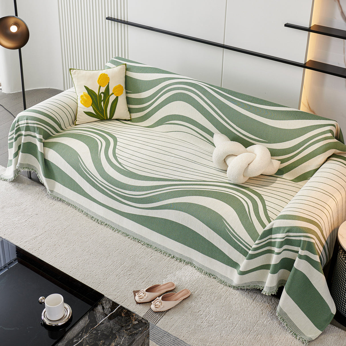 Soft Cozy Curved Throw Blankets for Couch, Sofa, Bed, Travel, Decorative Blankets for Women, Men, Kids Gift