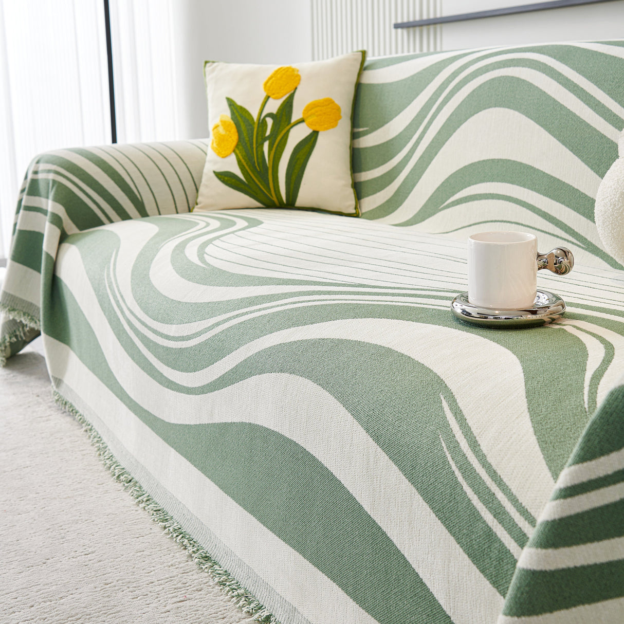 Soft Cozy Curved Throw Blankets for Couch, Sofa, Bed, Travel, Decorative Blankets for Women, Men, Kids Gift