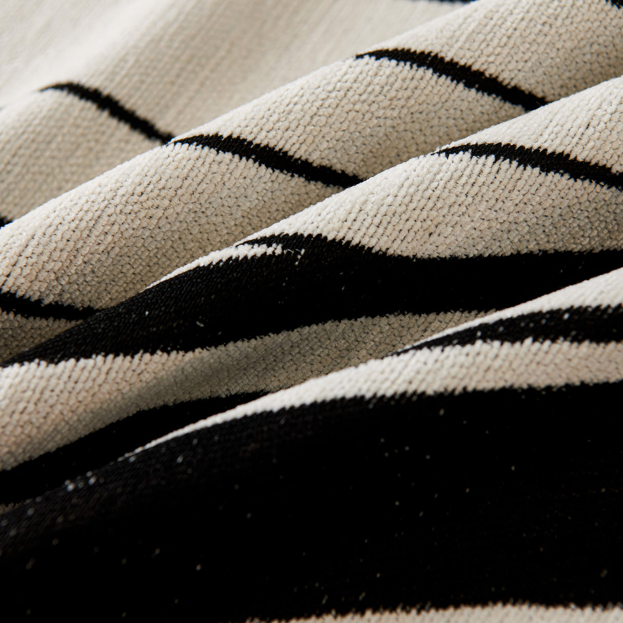 Soft Cozy Curved Throw Blankets for Couch, Sofa, Bed, Travel, Decorative Blankets for Women, Men, Kids Gift