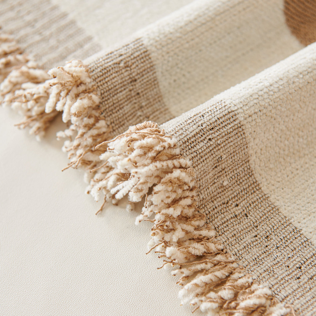 Soft Cozy Curved Throw Blankets for Couch, Sofa, Bed, Travel, Decorative Blankets for Women, Men, Kids Gift