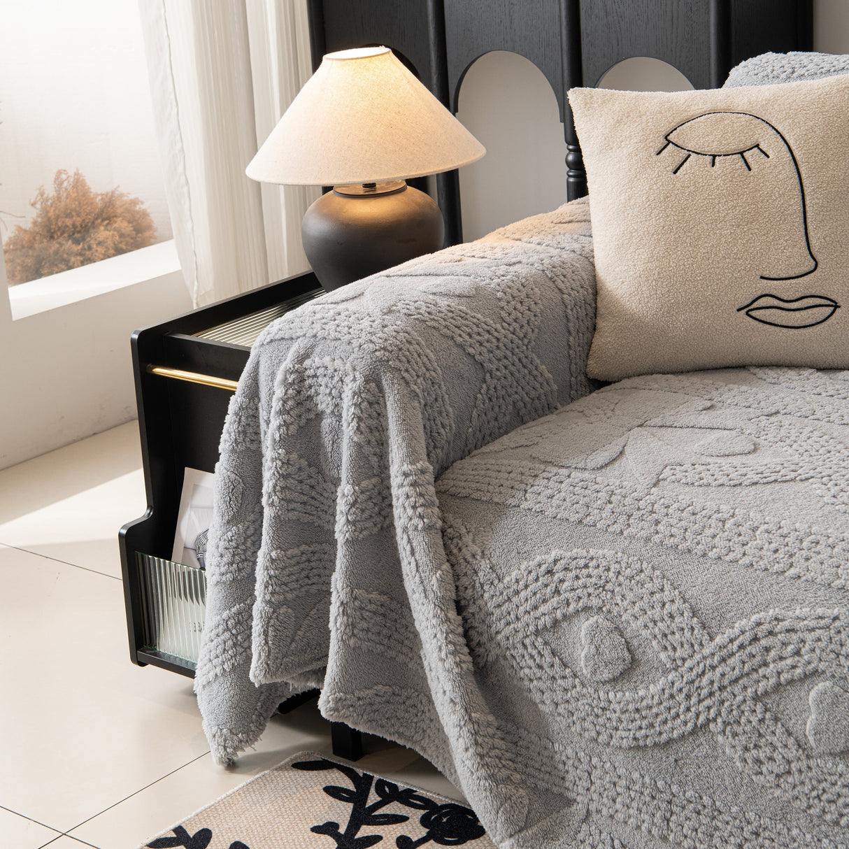 Soft Plush Fleece Throw Blanket for Couch Solid Cute Warm Couch Cover Blanket for Winter