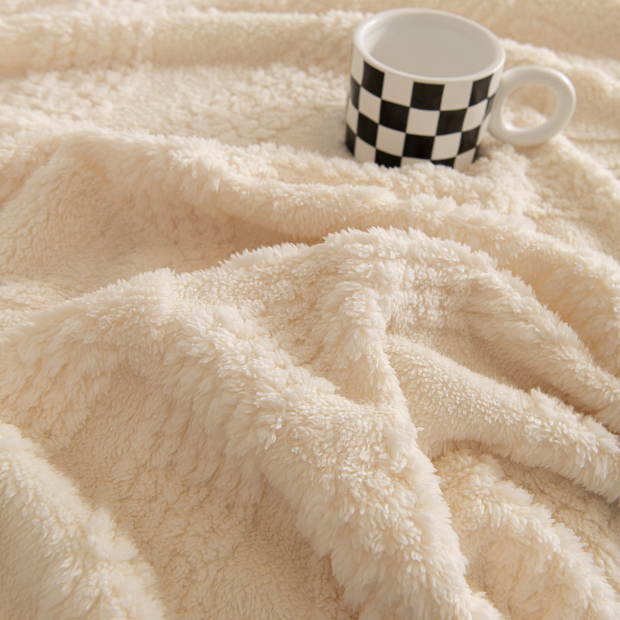 Soft Plush Fleece Throw Blanket for Couch Solid Cute Warm Couch Cover Blanket for Winter