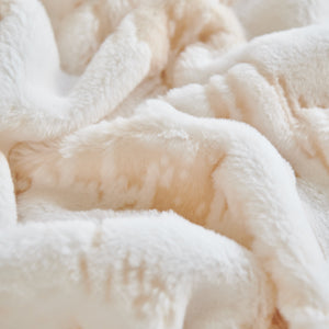 Plush Faux Fur Warm Sofa Cover with Waves Jacquard Textured Throw Blankets for Couch