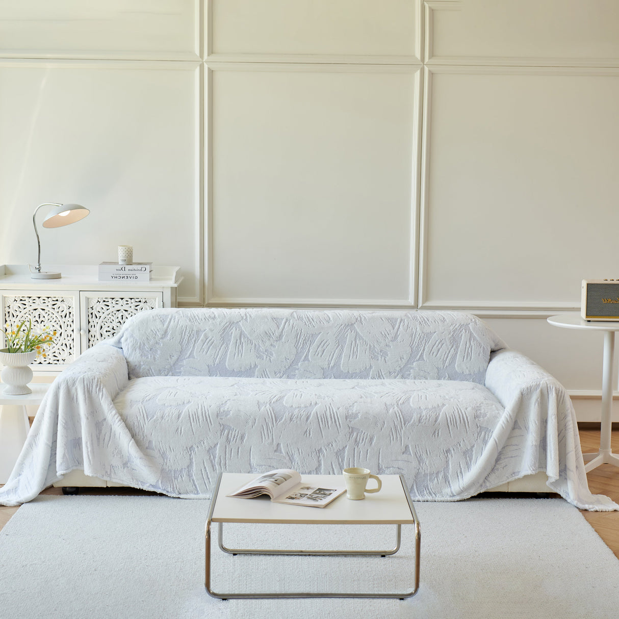 Plush Faux Fur Warm Sofa Cover with Waves Jacquard Textured Throw Blankets for Couch