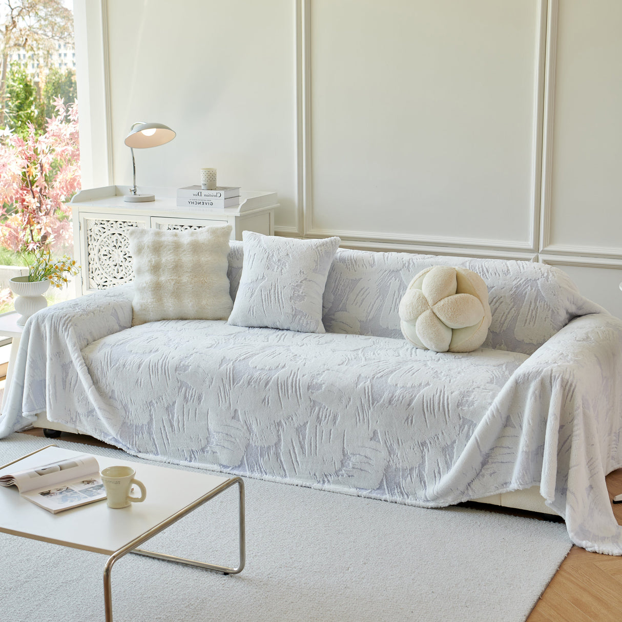 Plush Faux Fur Warm Sofa Cover with Waves Jacquard Textured Throw Blankets for Couch