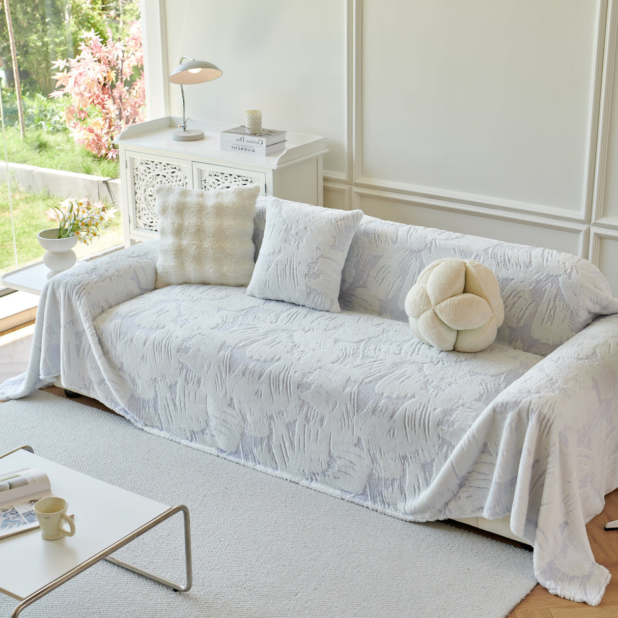 Plush Faux Fur Warm Sofa Cover with Waves Jacquard Textured Throw Blankets for Couch