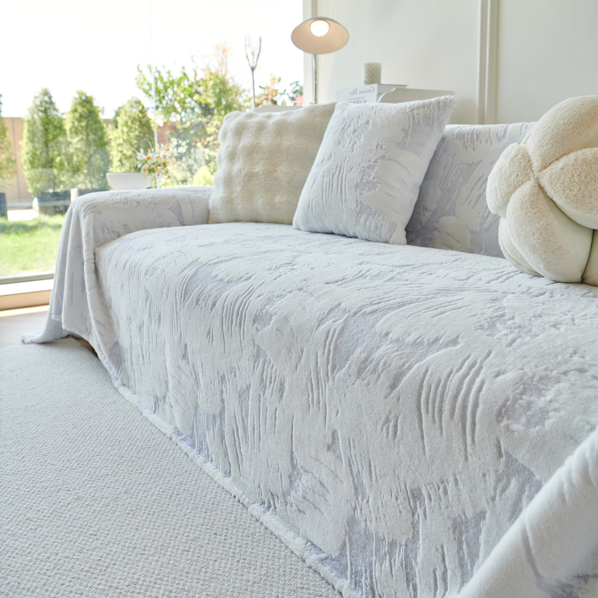 Plush Faux Fur Warm Sofa Cover with Waves Jacquard Textured Throw Blankets for Couch