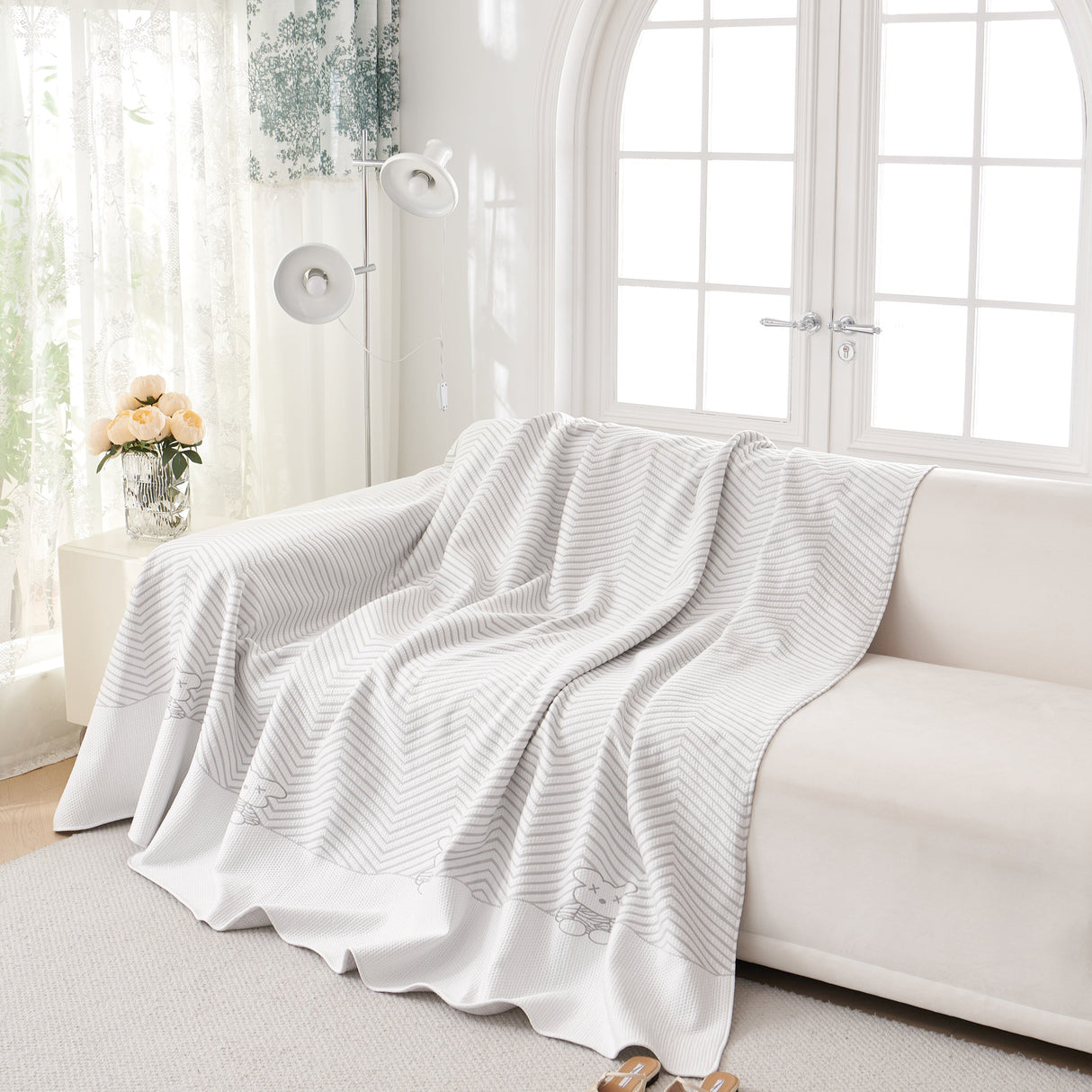 Cool Summer Blanket for Couches Soft Comfy Lightweight Cooling Sofa Blankets Cover