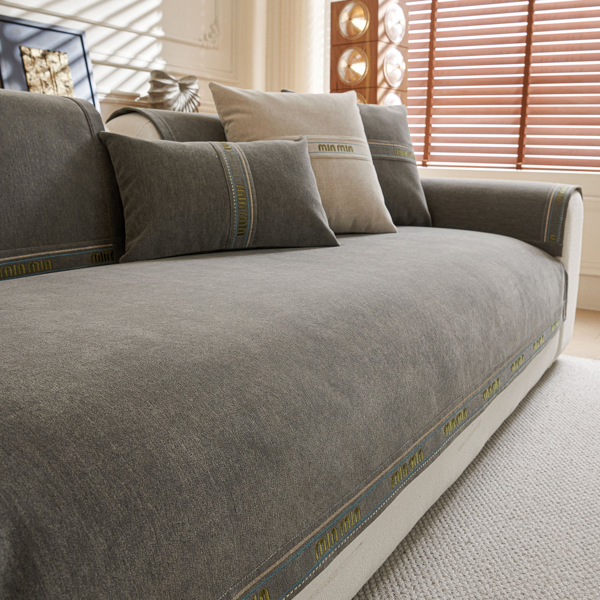 Chenille Sofa Cover Pet Mat, Non-Slip Couch Protector for Sectional & L-Shaped Sofas