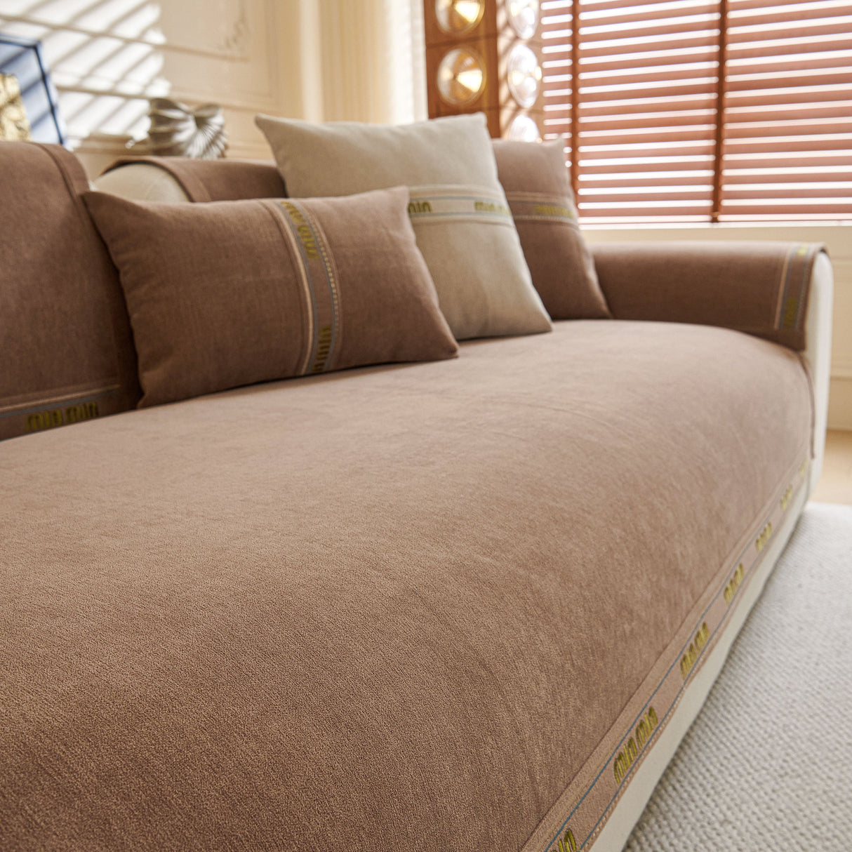 Chenille Sofa Cover Pet Mat, Non-Slip Couch Protector for Sectional & L-Shaped Sofas