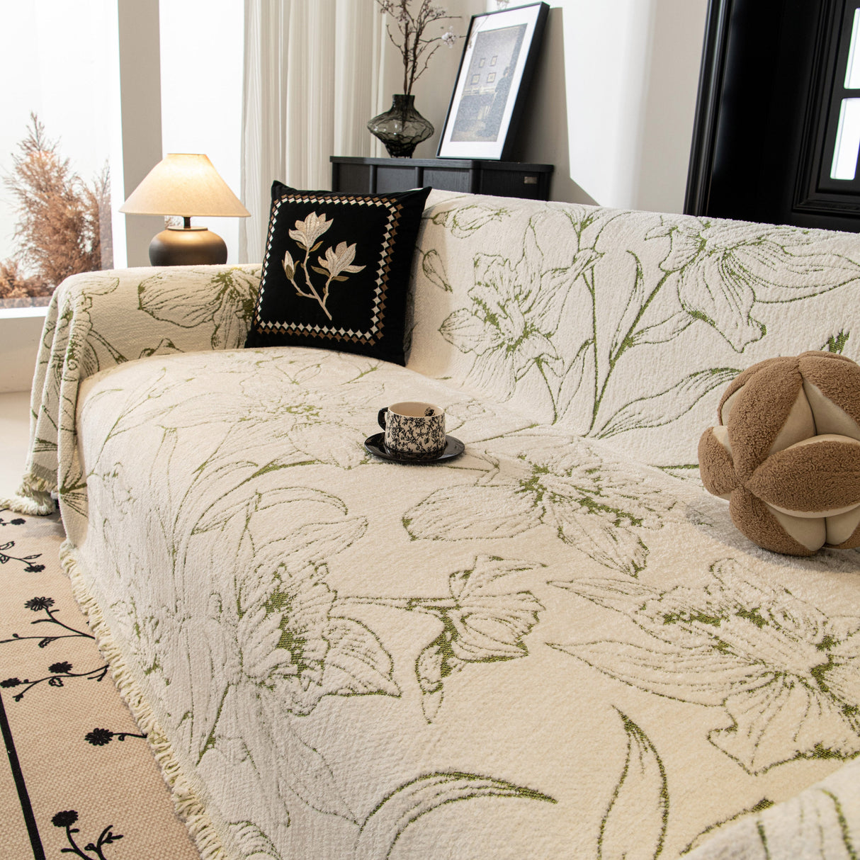 Large Floral Sofa Cover Throw Blanket, Plush Jacquard Non-Shedding Couch Cover for Pets