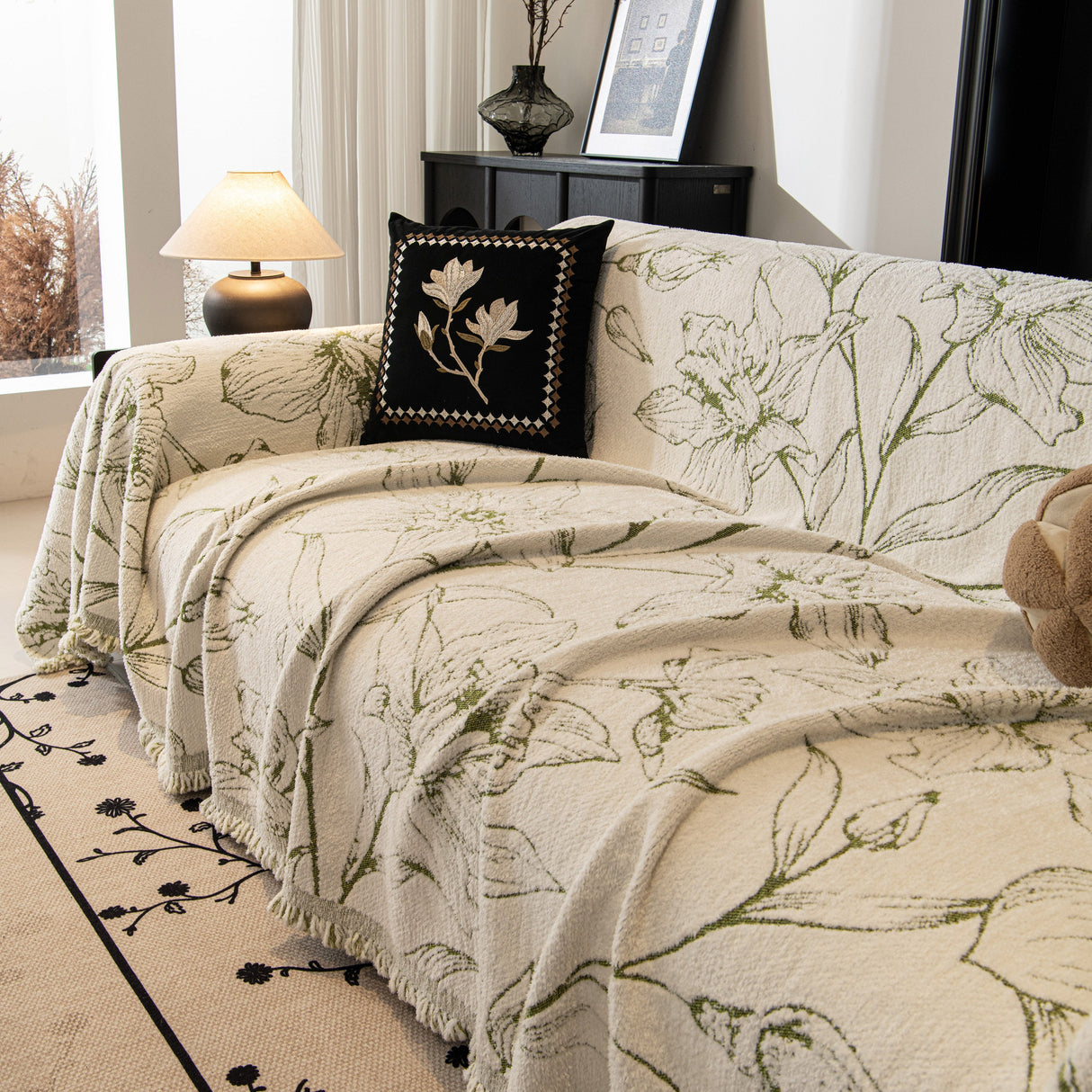 Large Floral Sofa Cover Throw Blanket, Plush Jacquard Non-Shedding Couch Cover for Pets