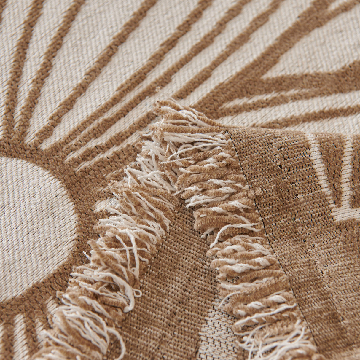 Chenille Jacquard Sofa Throw Cover with Tassels, All-Season Furniture Protector for Home and Office