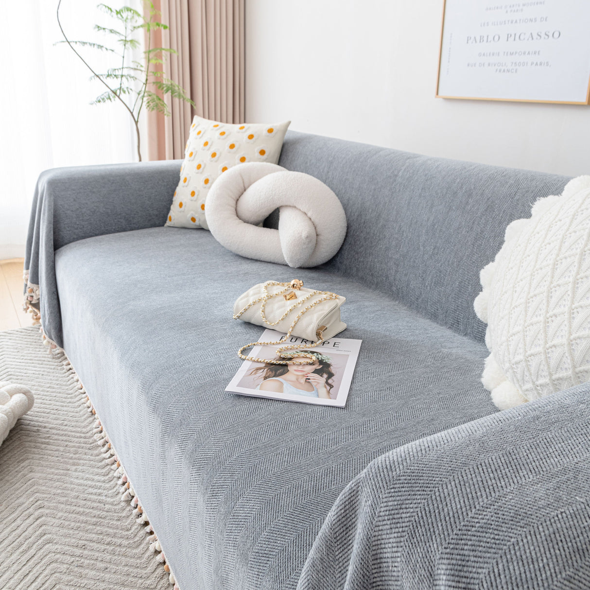 Boho Herringbone Sofa Throw Blanket with Pom Pom Tassels Stylish Furniture Slipcover