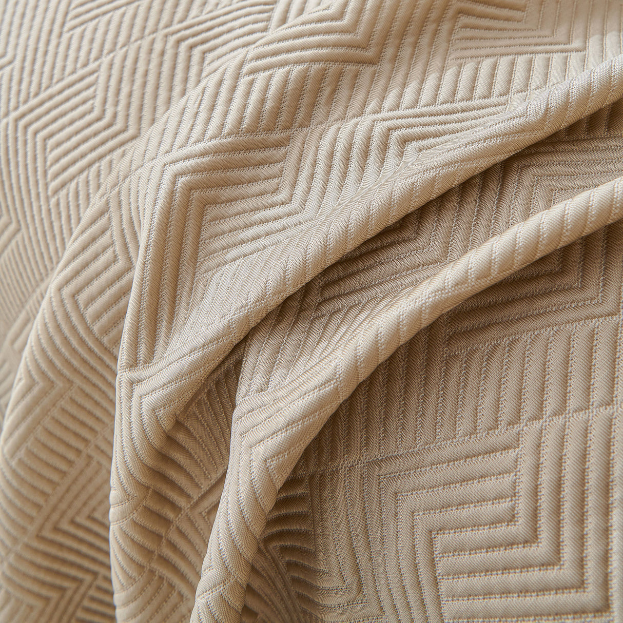 Cooling Scratch Proof Large Sofa Throw Cover, Geometric Texture Couch Protector