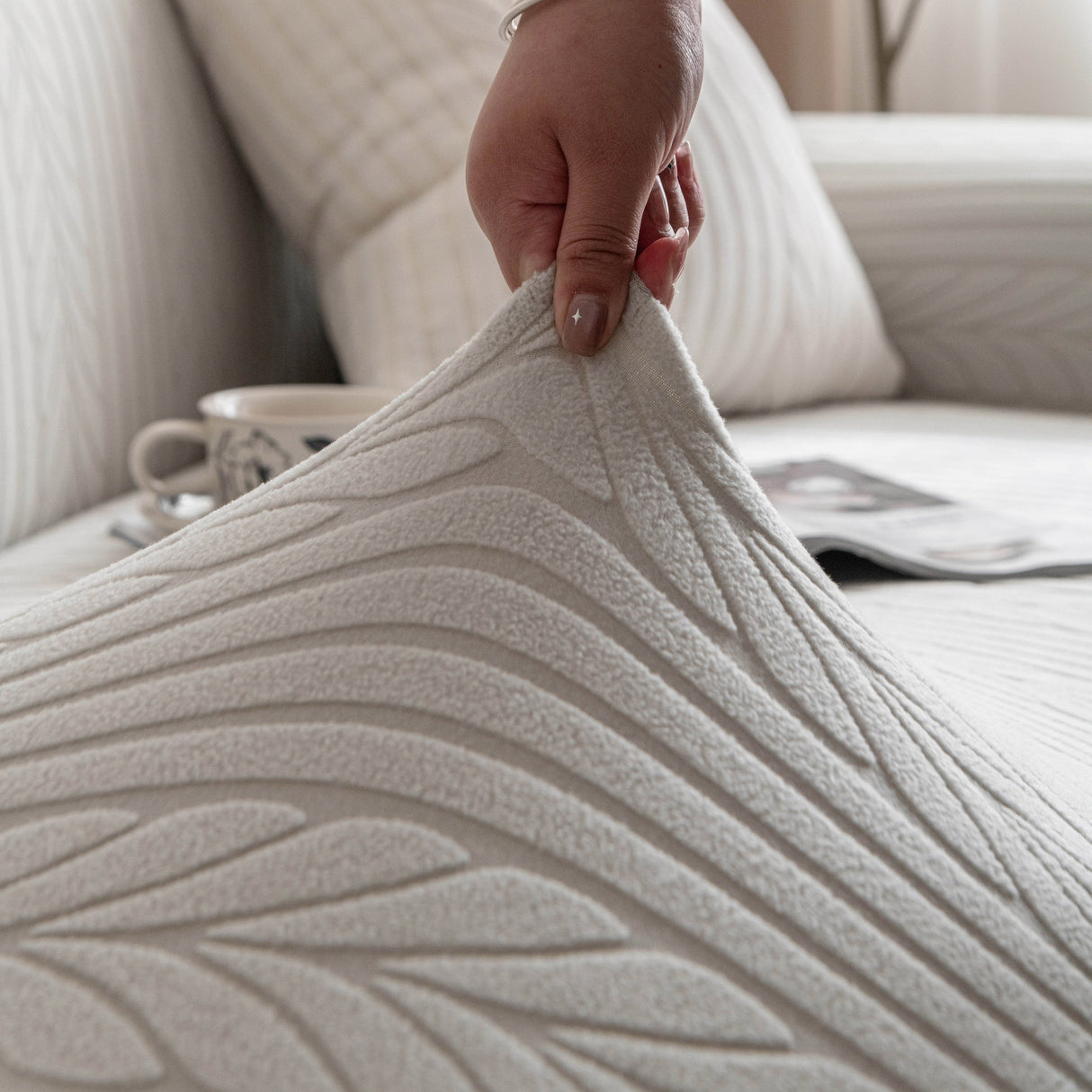 Plush Fleece Sofa Slipcover with 3D Wheat Pattern, Cozy High-Stretch Couch Cover