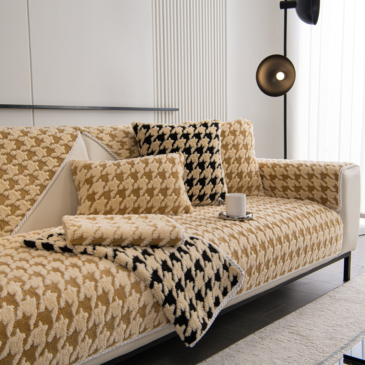 Winter Thickened Sherpa Fleece Houndstooth Sofa Cushion, Non-slip Sofa Cover with Plush