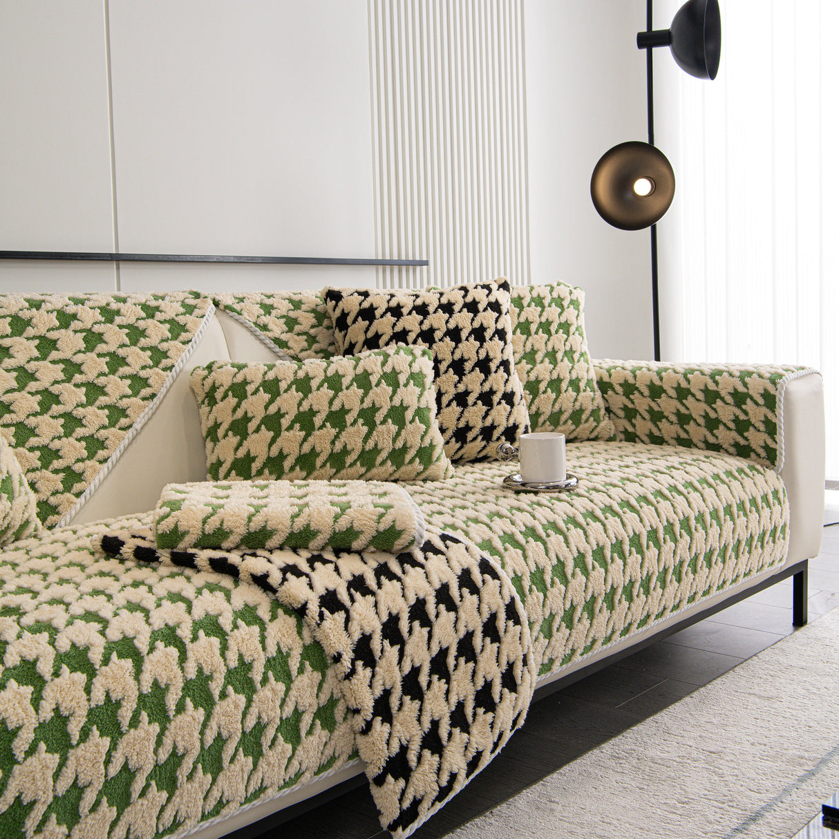 Winter Thickened Sherpa Fleece Houndstooth Sofa Cushion, Non-slip Sofa Cover with Plush