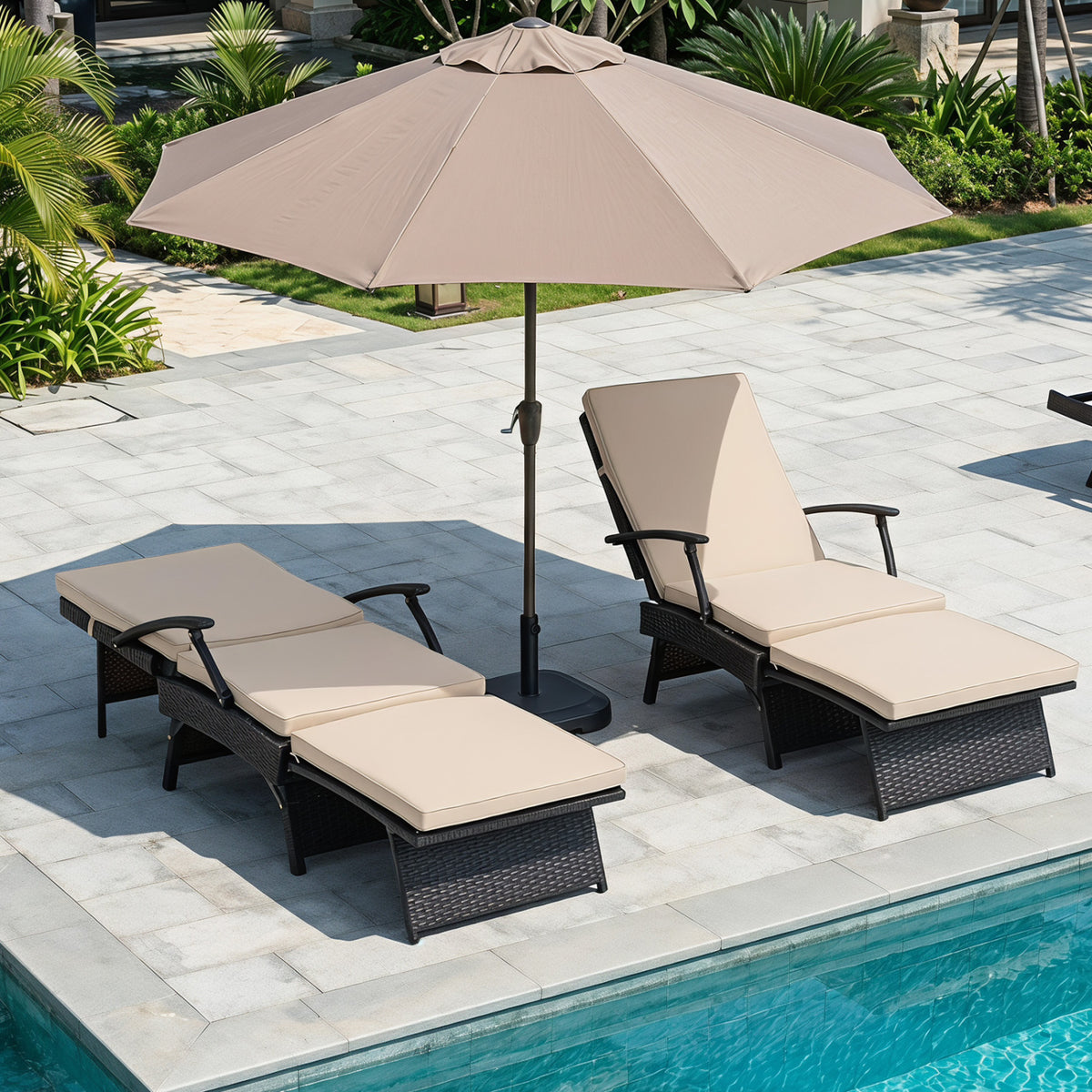 Folding Wicker Chaise Lounge with Slide-Out Ottoman11-Level Adjustable Backrest to Flat and Sun-Proof PE Rattan-Brown