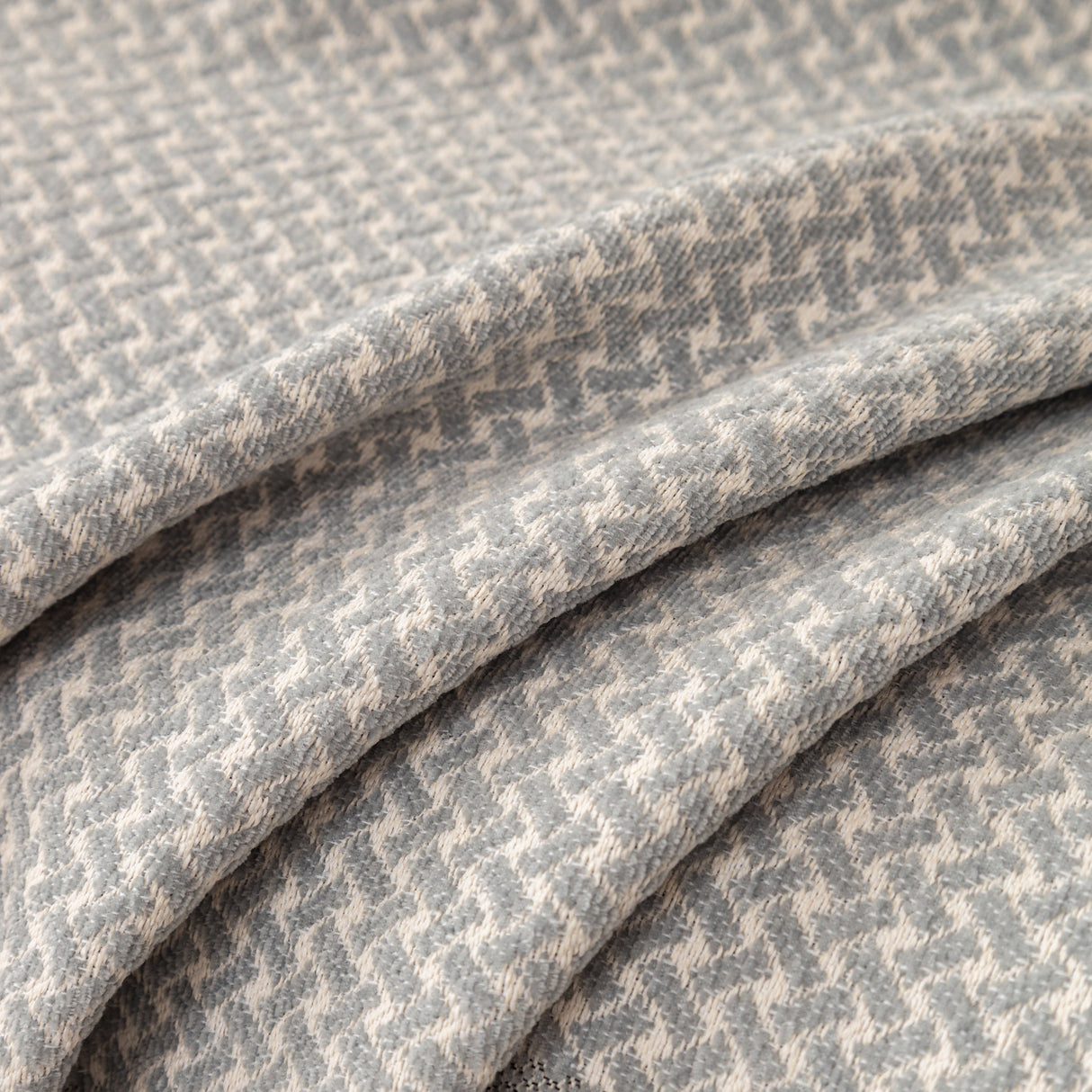 Chenille Jacquard Sofa Throw Blanket Cover Soft Polyester Weave Couch Throw Cover for Pets Dog Kids