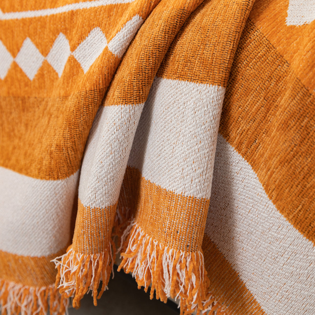 Comfy Four-Leaf Clover Hope Faith Love Luck Blanket for Couch, Chenille Scratch Proof Sofa Blanket Covers