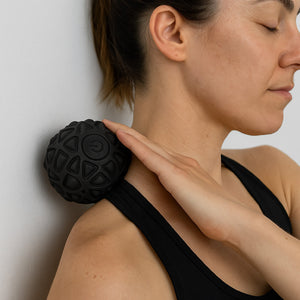 Ultimate Muscle Recovery Bundle: Deep Tissue Massage Gun + Vibrating Massage Ball by Pursonic