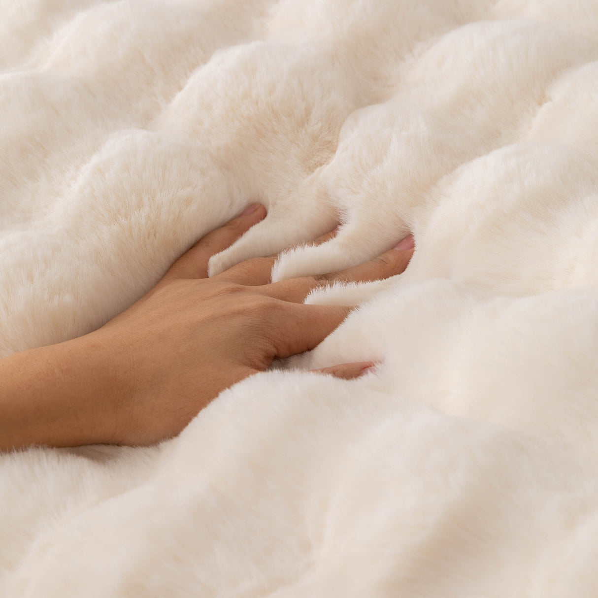 Thick Sofa Cushion Solid Color Faux Fur Fluffy Sofa Cushion Non-Slip Couch Covers