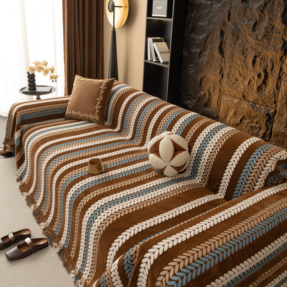 Cozy Decorative Throw Blanket for Couches, Boho Plush Woven Sofa Cover with Stripes