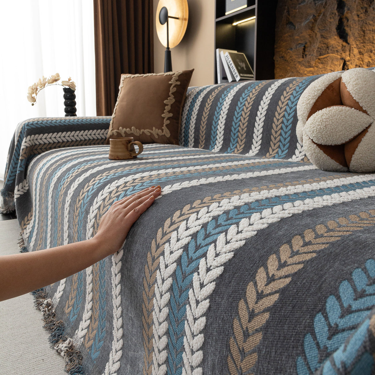 Cozy Decorative Throw Blanket for Couches, Boho Plush Woven Sofa Cover with Stripes