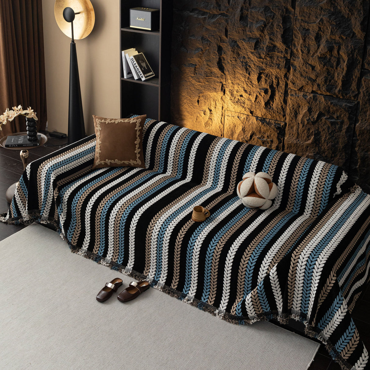 Cozy Decorative Throw Blanket for Couches, Boho Plush Woven Sofa Cover with Stripes