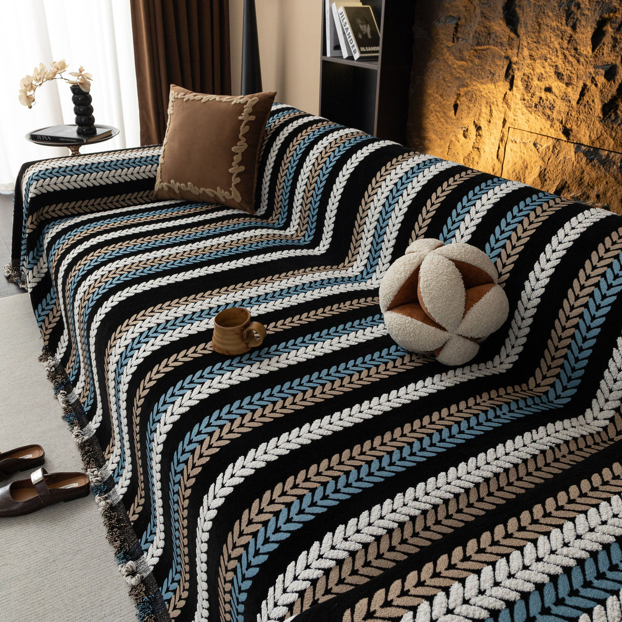 Cozy Decorative Throw Blanket for Couches, Boho Plush Woven Sofa Cover with Stripes