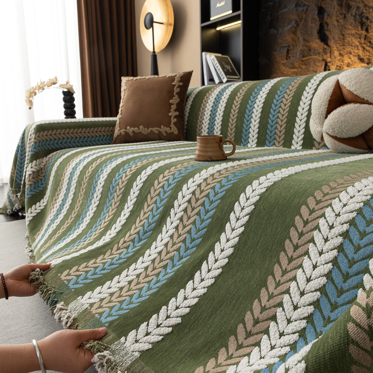 Cozy Decorative Throw Blanket for Couches, Boho Plush Woven Sofa Cover with Stripes