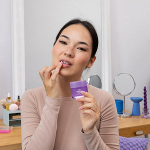 Ultimate Glow Collection: Nourishing Lip Oils, Overnight Lip Mask, Anti-Aging Serum Set & Hyaluronic 7-Day Treatment