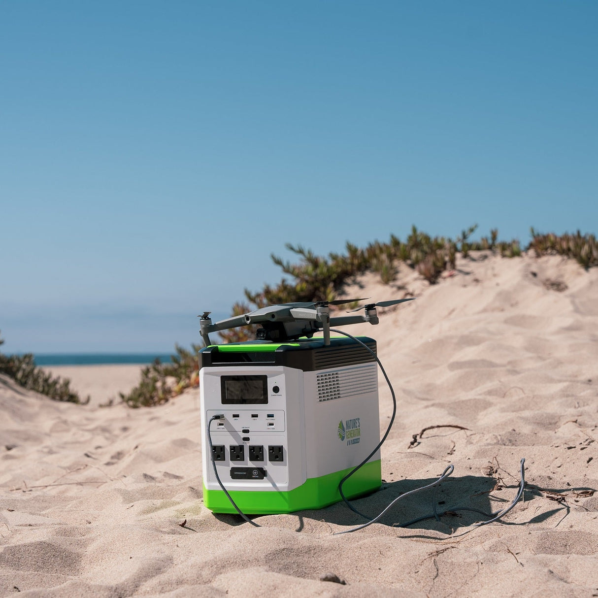 High Capacity Lithium 1800 Solar and Wind Generator