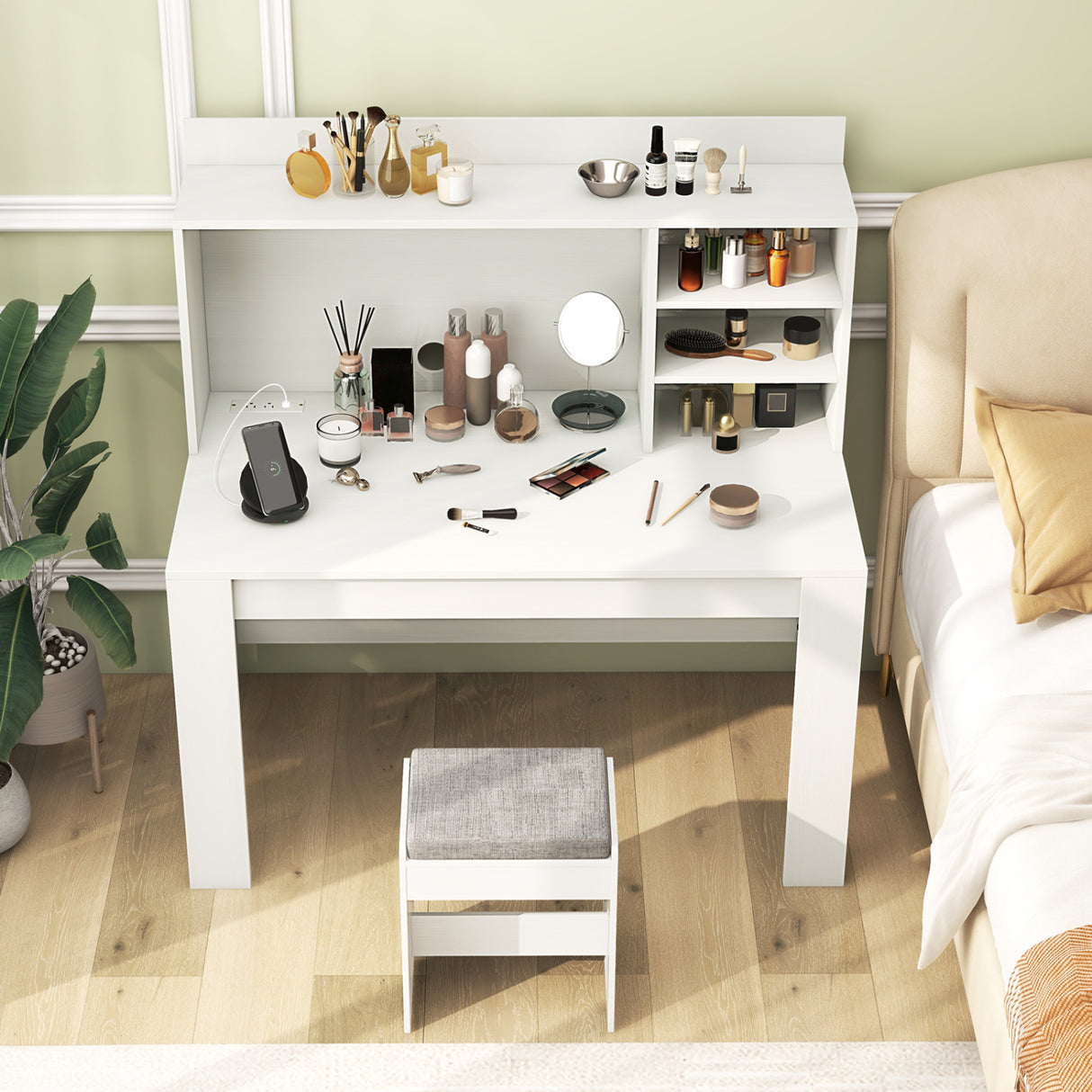 Modern Computer Desk with Hutch and Storage Shelves-White