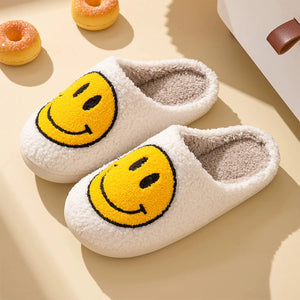 Smile Face Slippers for Women Happy face slippers Retro Soft Plush Warm Slip-on Slippers, Cozy Indoor Outdoor Slippers 4.5-5.5 Women/3.5-4.5 Men Yellow