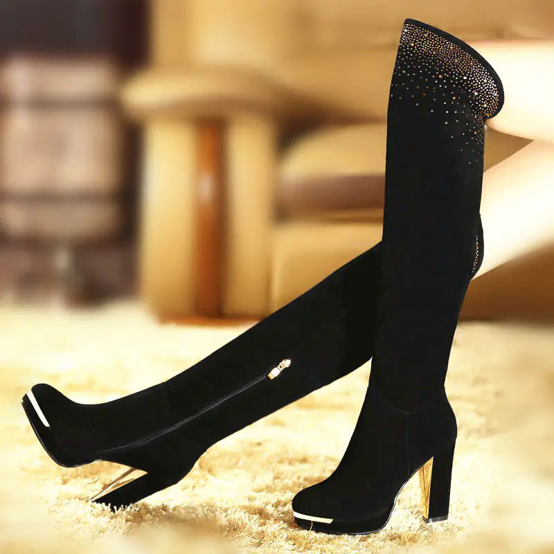 Chunky Heels in Cow Suede Material