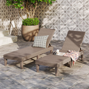 Outdoor Chaise Lounger Chair with Waterproof Rattan Textured PP Surface and 330 lbs Capacity-Brown